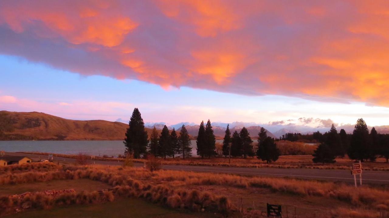 Lake Views At Antler Lodge Lake Tekapo Kültér fotó